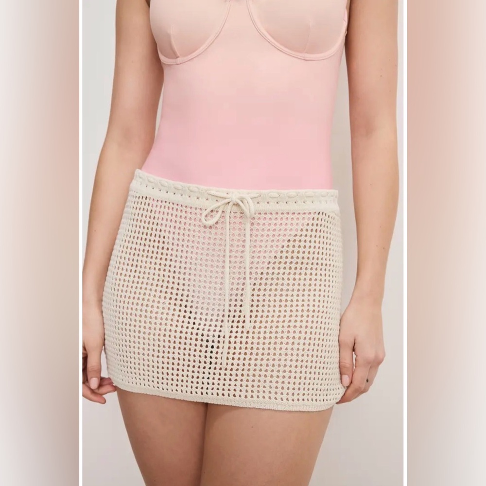 Good American Crochet Cover Up Mini Skirt, New With Tags - Picture 2 of 11